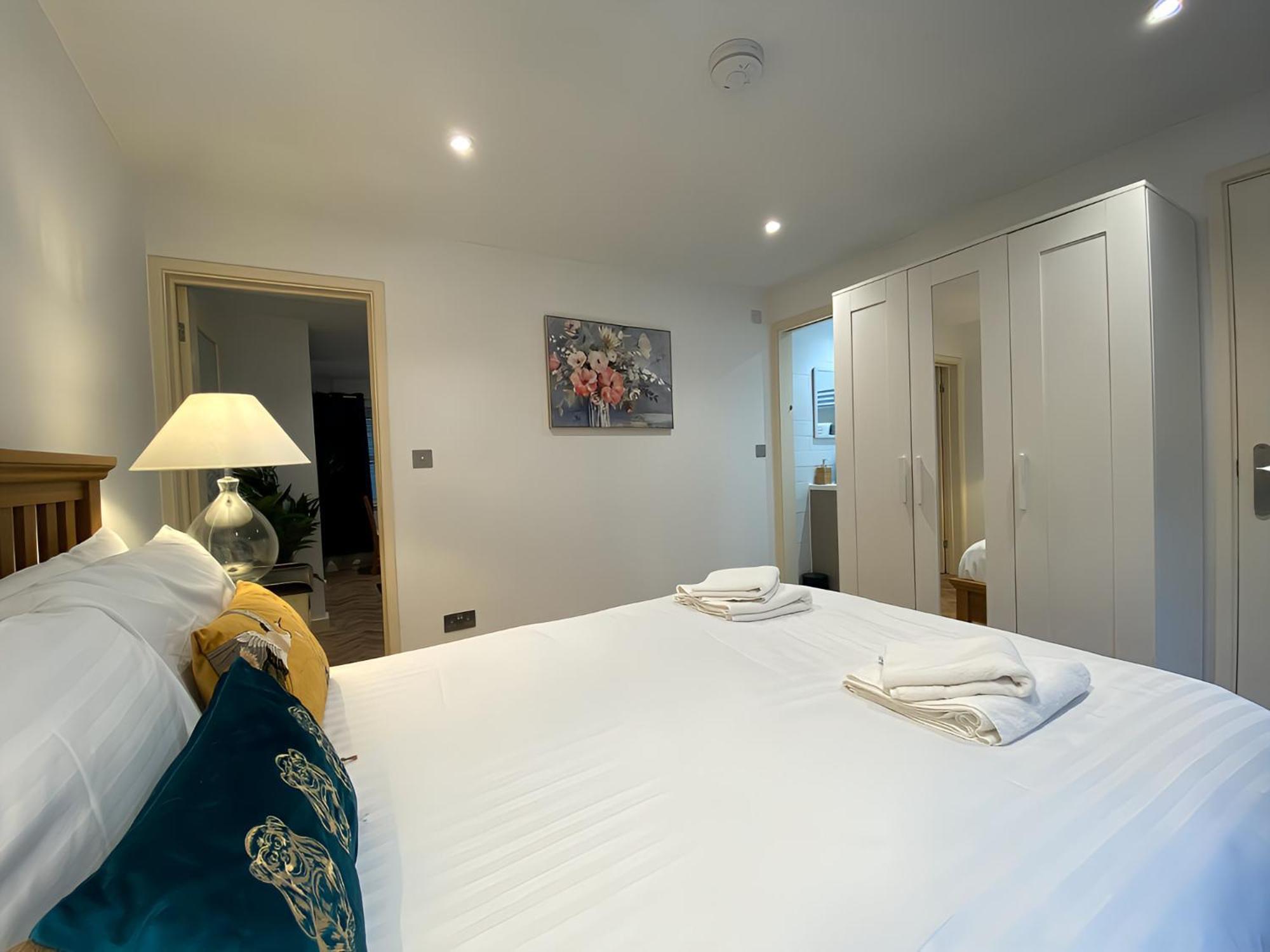 Stunning 1Br - Super Central- Peaceful Area - Lower Ground Apartment Cambridge  Exterior foto