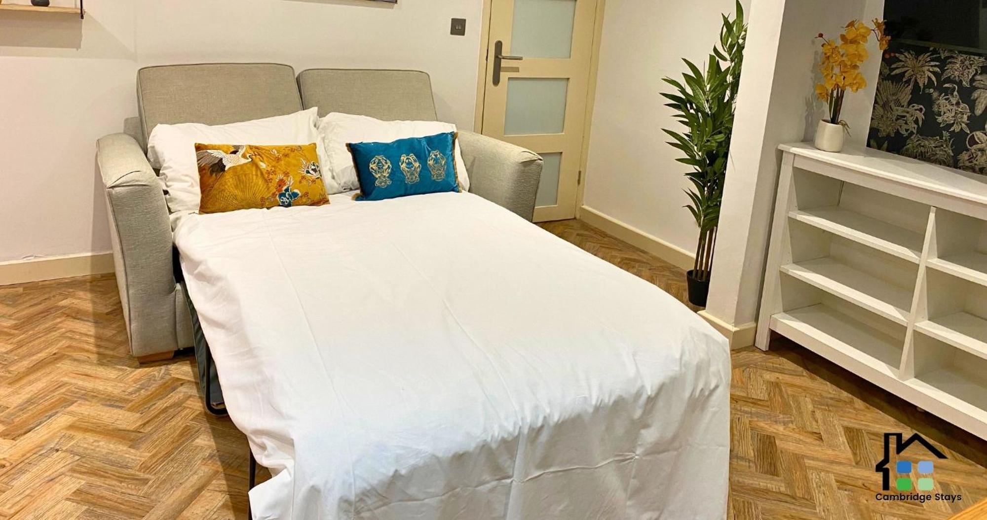 Stunning 1Br - Super Central- Peaceful Area - Lower Ground Apartment Cambridge  Exterior foto